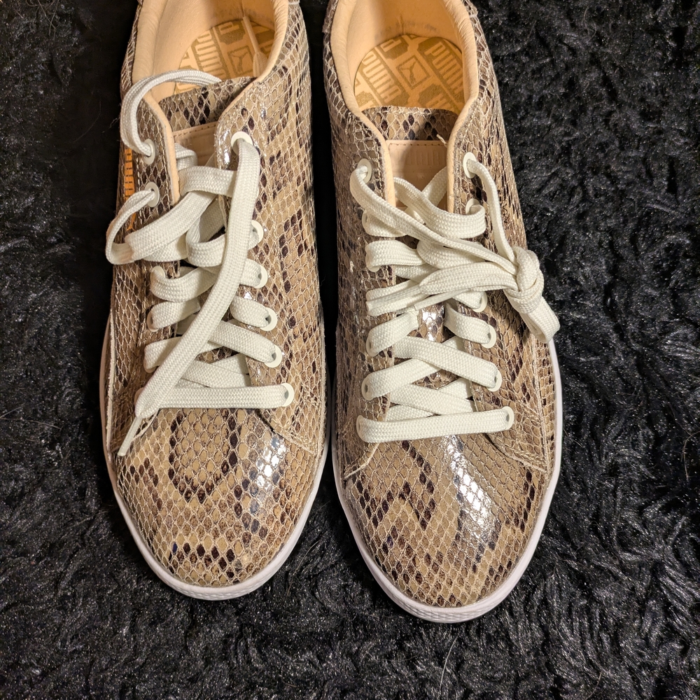Stylish Tan Snake Print Women's Sneakers